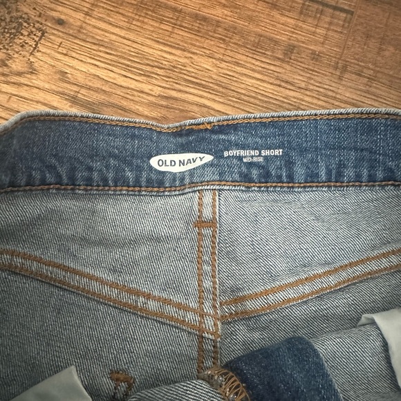 Old Navy Shorts (2) - Picture 4 of 7